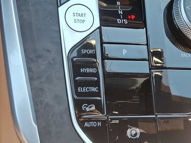 2025 BMW X5 xDrive50e Plug-In Hybrid