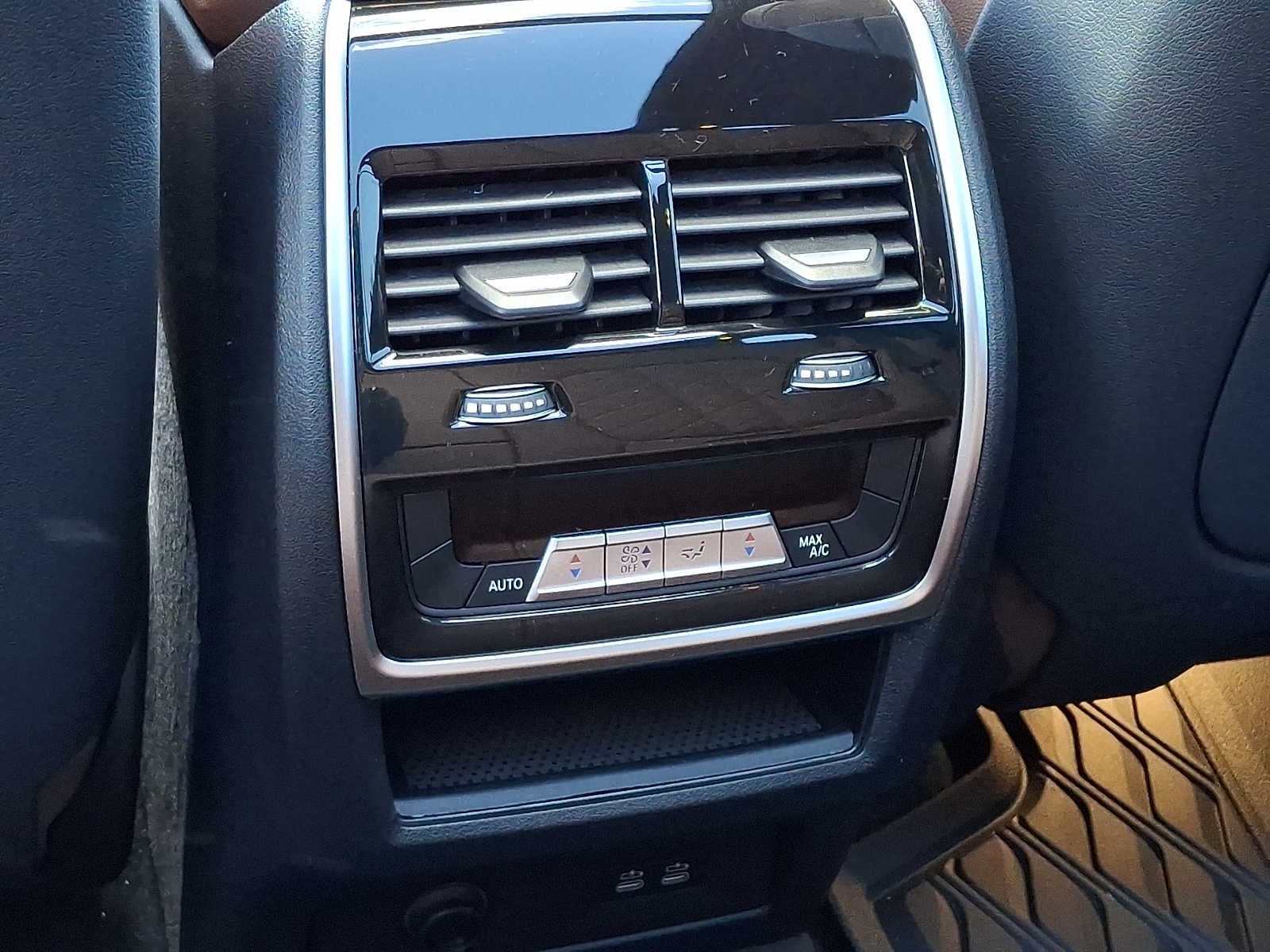 2024 BMW X5 xDrive50e Plug-In Hybrid