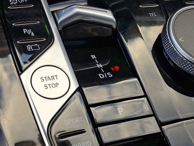 2025 BMW X5 xDrive50e Plug-In Hybrid