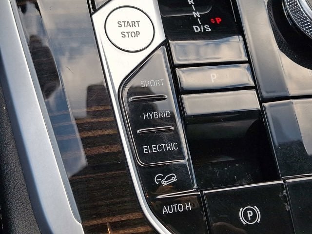 2025 BMW X5 xDrive50e Plug-In Hybrid