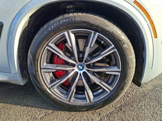 2025 BMW X5 xDrive50e Plug-In Hybrid