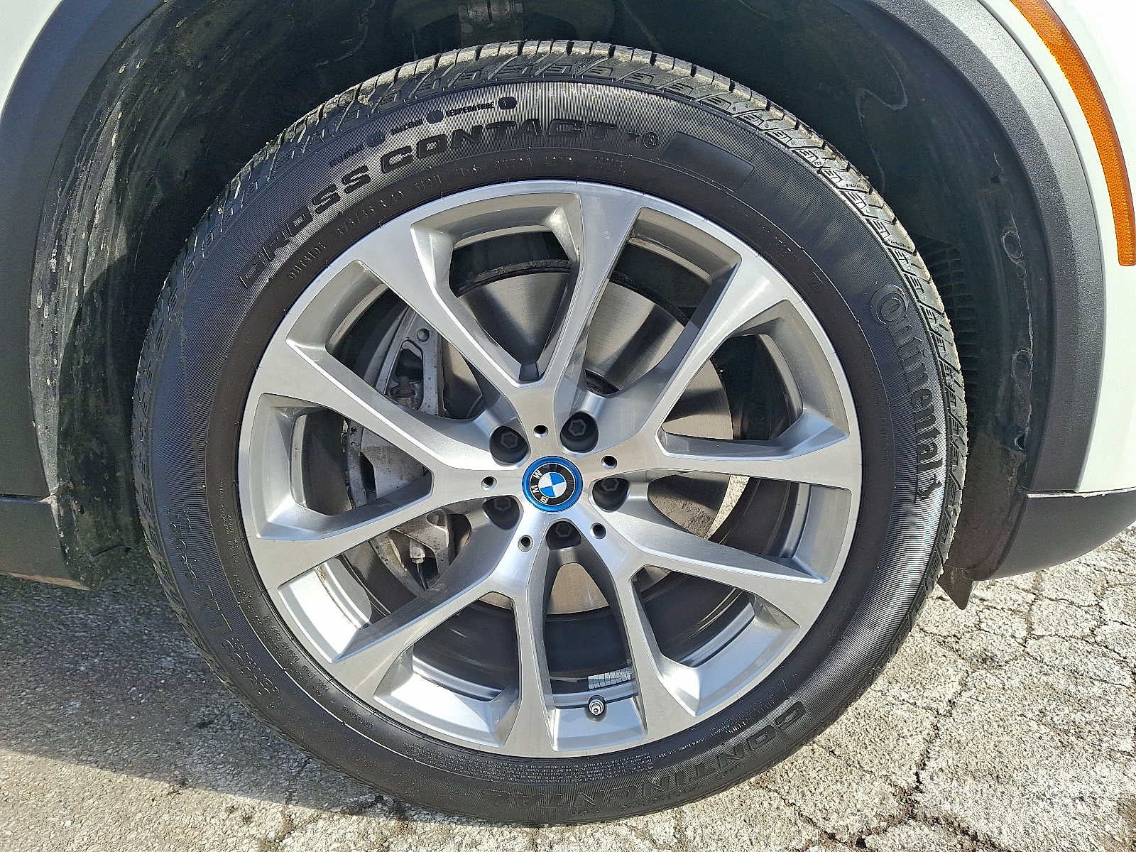 2025 BMW X5 xDrive50e Plug-In Hybrid