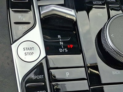 2025 BMW X5 xDrive50e Plug-In Hybrid