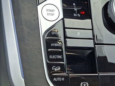 2025 BMW X5 xDrive50e Plug-In Hybrid