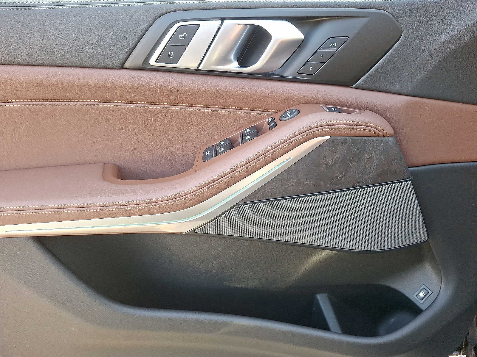 2025 BMW X5 xDrive50e Plug-In Hybrid