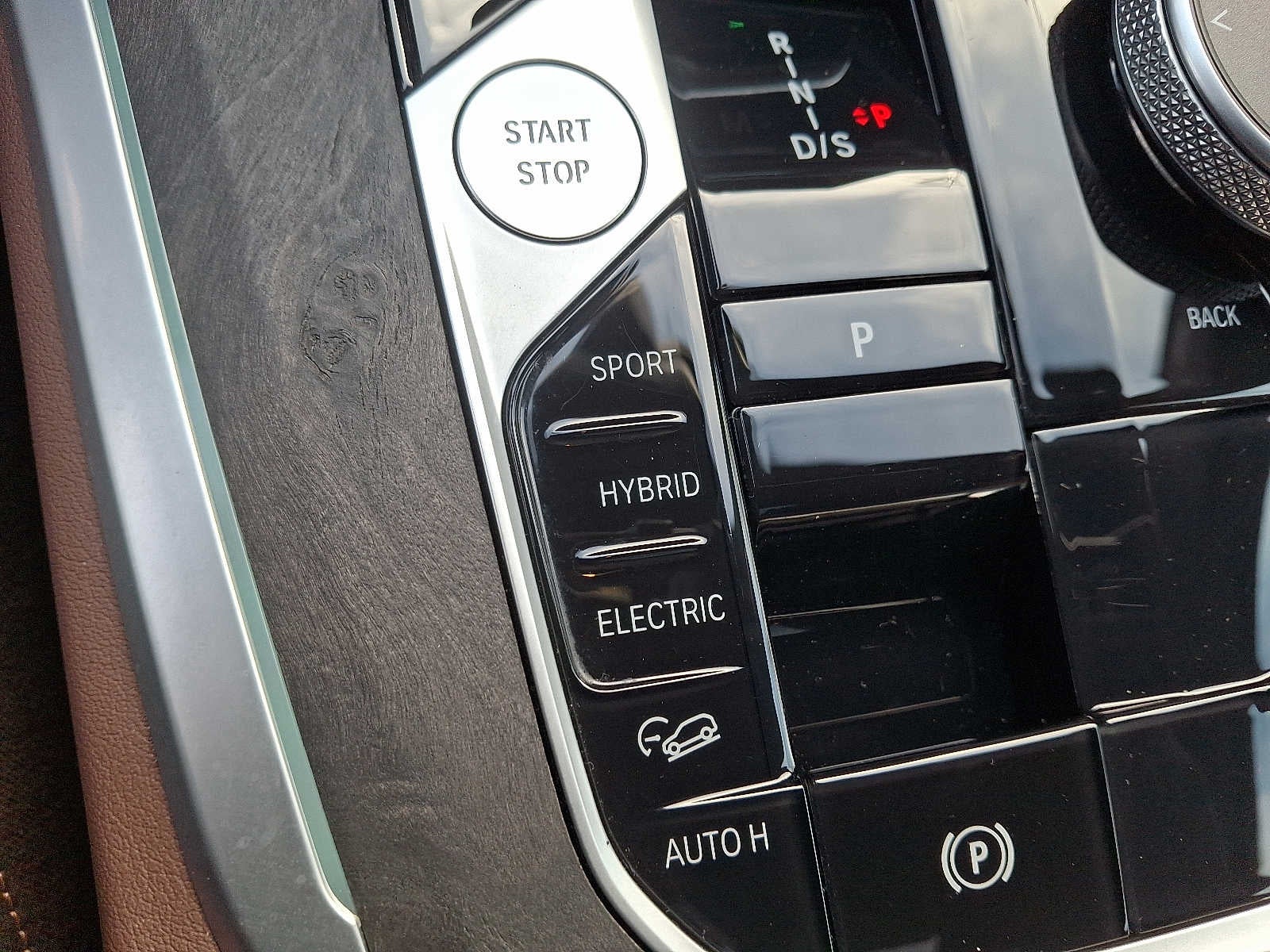 2025 BMW X5 xDrive50e Plug-In Hybrid