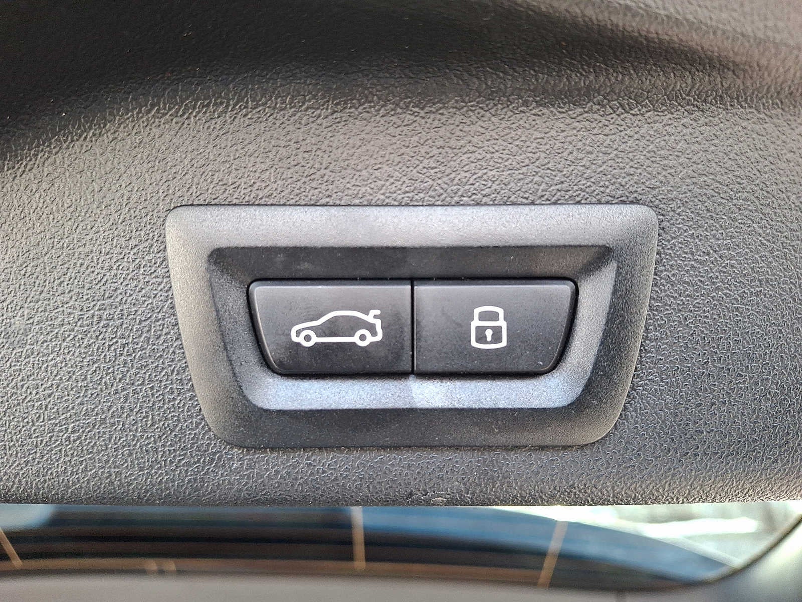 2025 BMW X5 xDrive50e Plug-In Hybrid