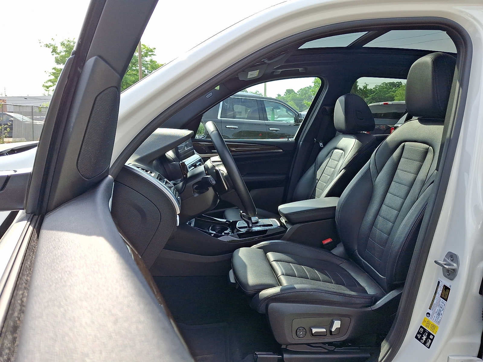 2023 BMW X3 30i - Photo 14