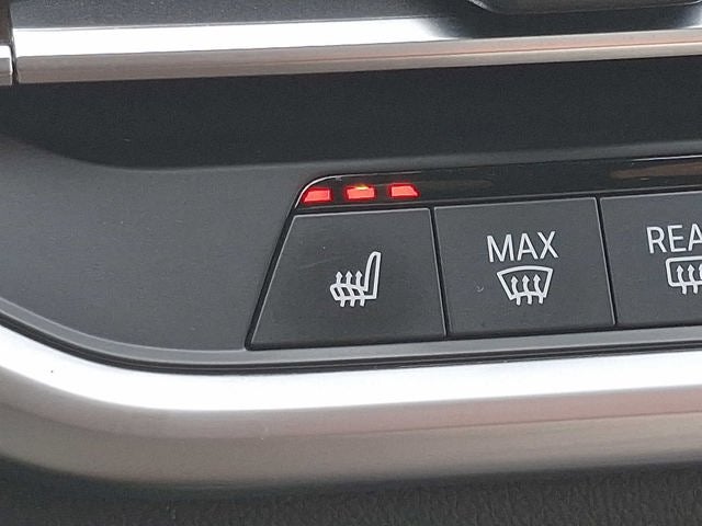 2022 BMW X7 xDrive40i Sports Activity Vehicle