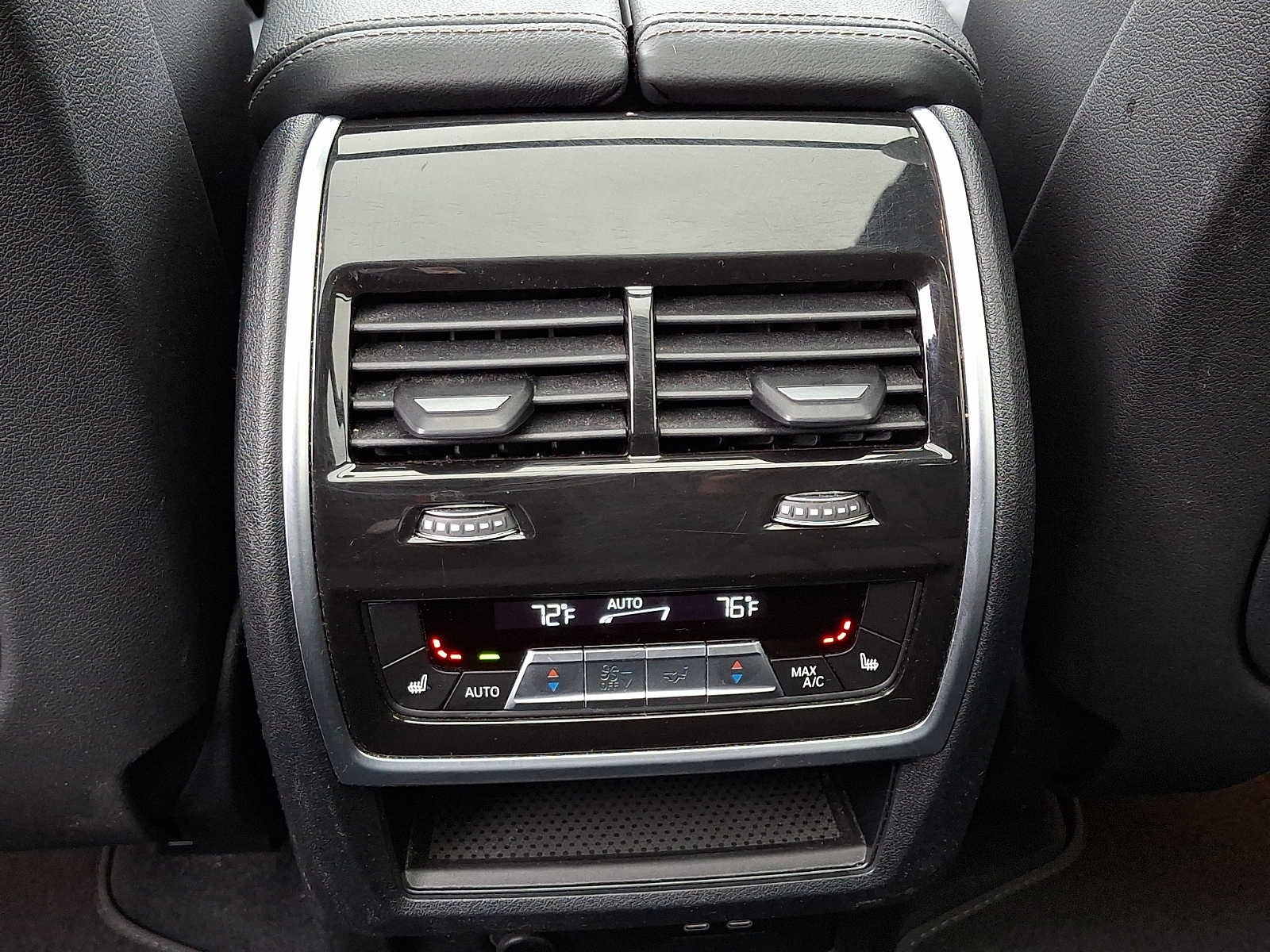 2022 BMW X7 xDrive40i Sports Activity Vehicle