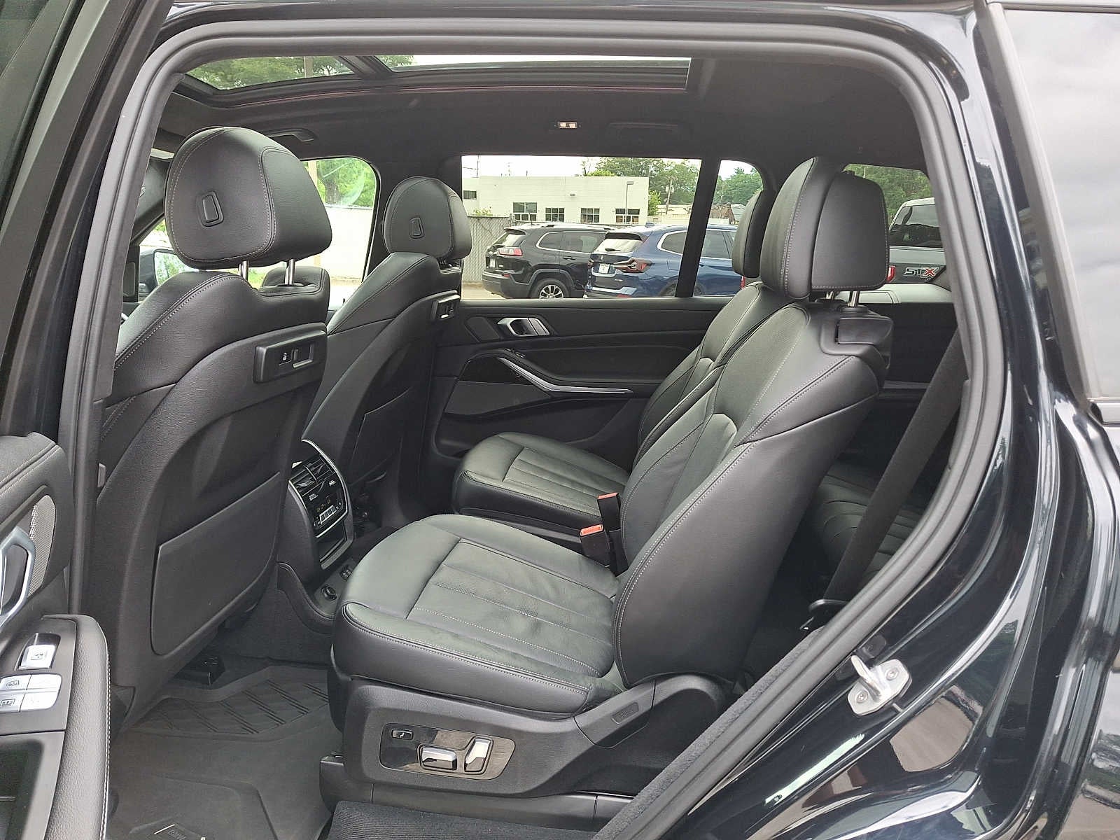 2020 BMW X7 40i - Photo 10