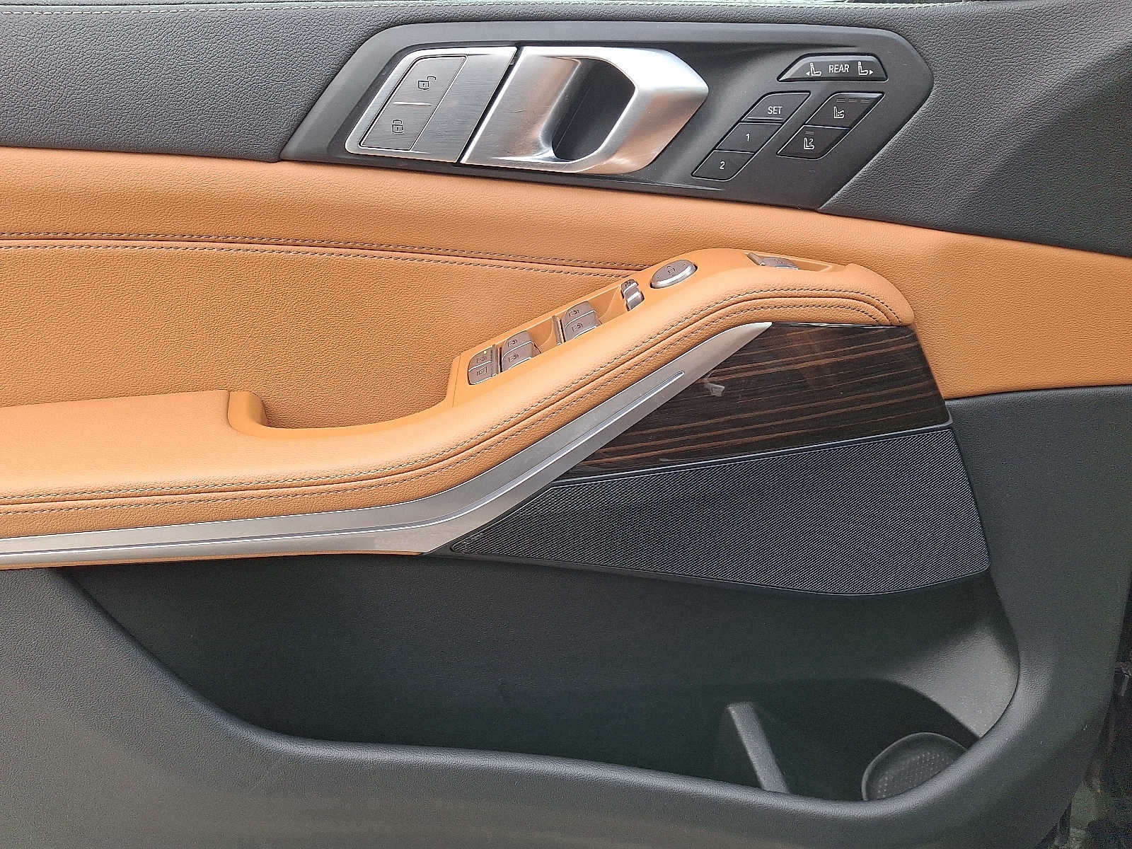 2021 BMW X7 xDrive40i Sports Activity Vehicle