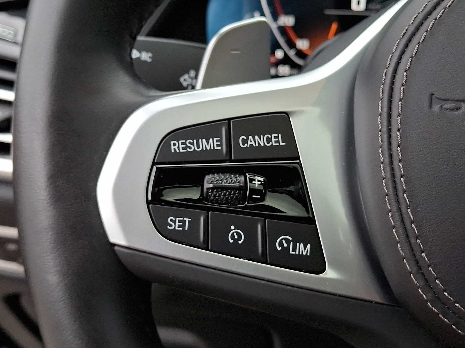 2023 BMW X5 M50i - Photo 23