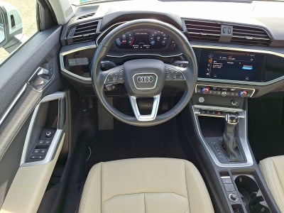 2020 Audi Q3 Premium 45 TFSI quattro