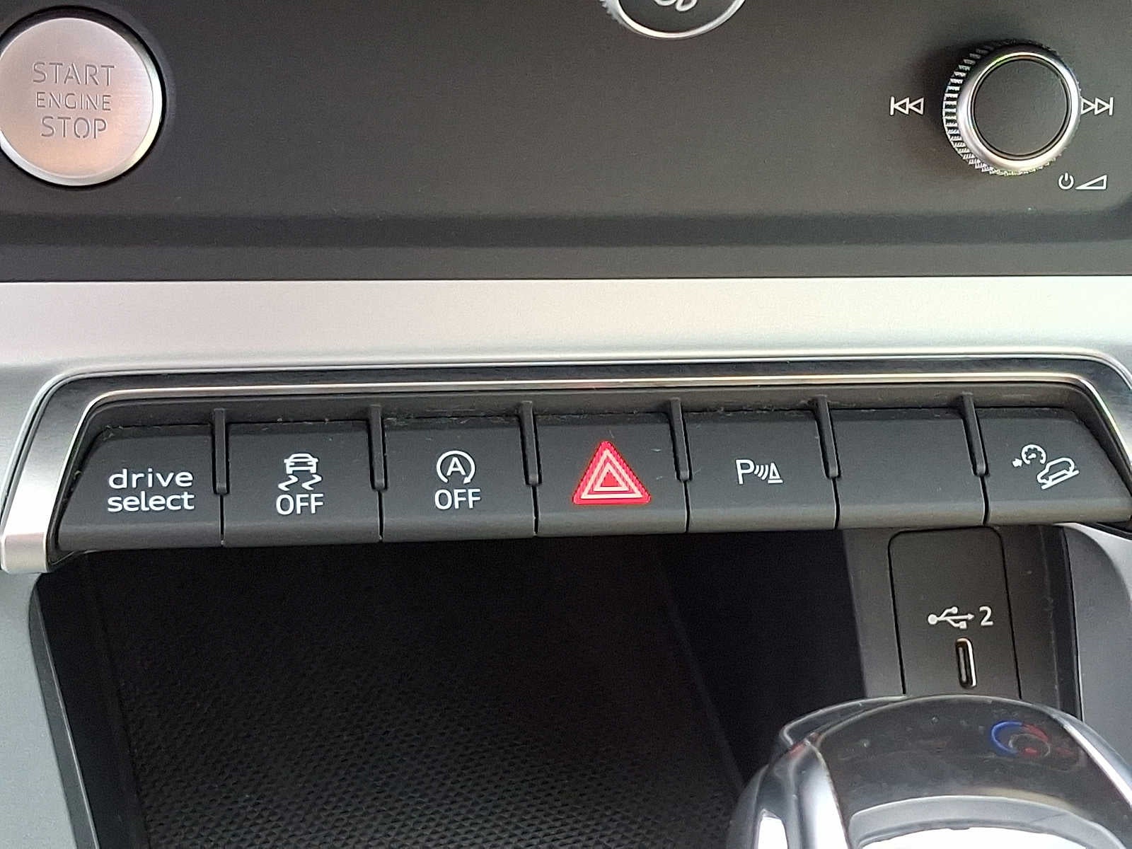 2020 Audi Q3 Premium 45 TFSI quattro
