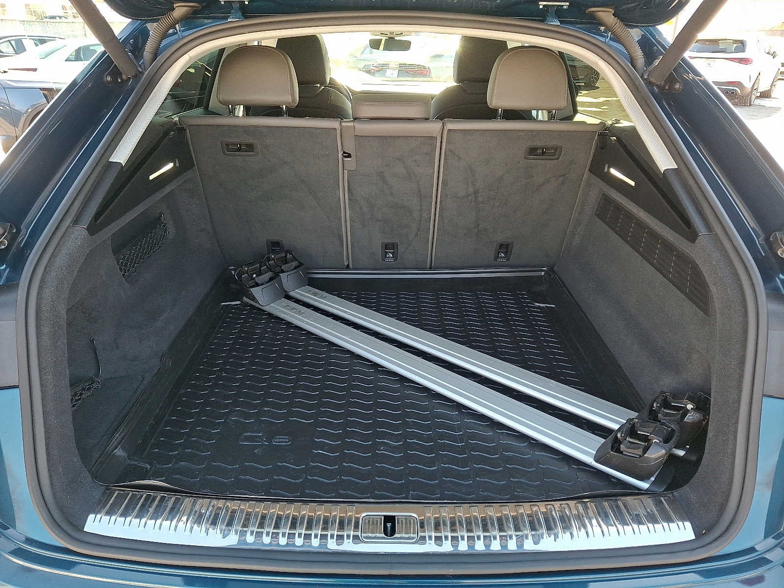 2020 Audi Q8 Premium 55 TFSI quattro