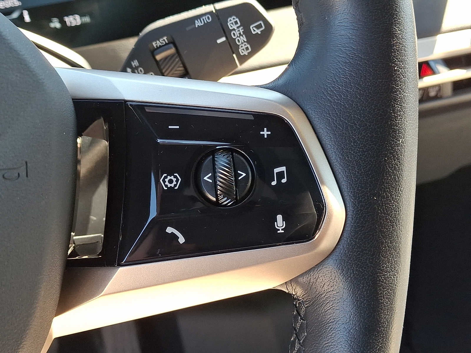 2024 BMW iX Base - Photo 24