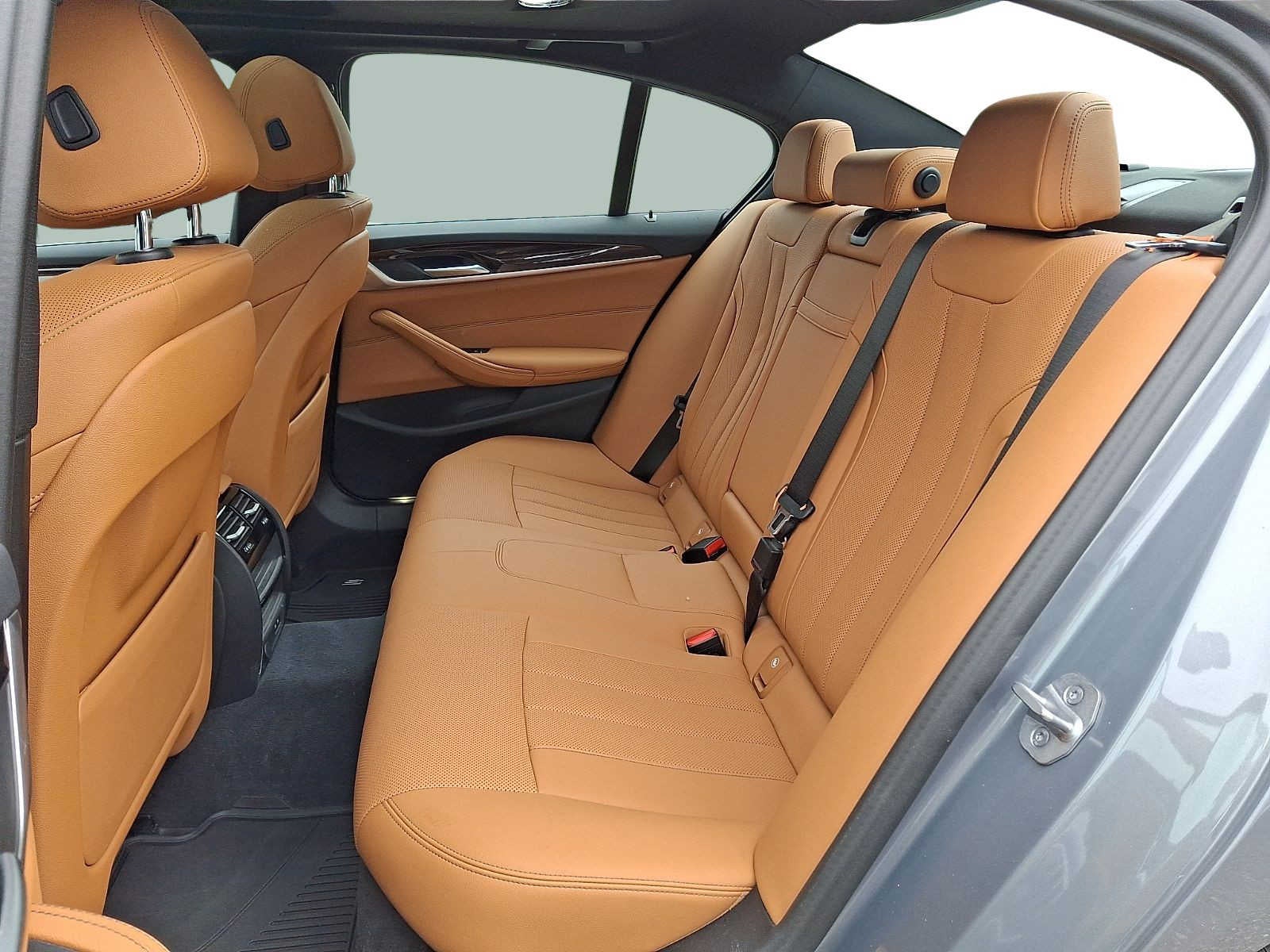 2023 BMW 5 Series 530i - Photo 7