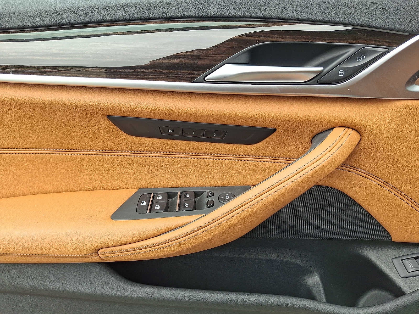 2023 BMW 5 Series 530i - Photo 8