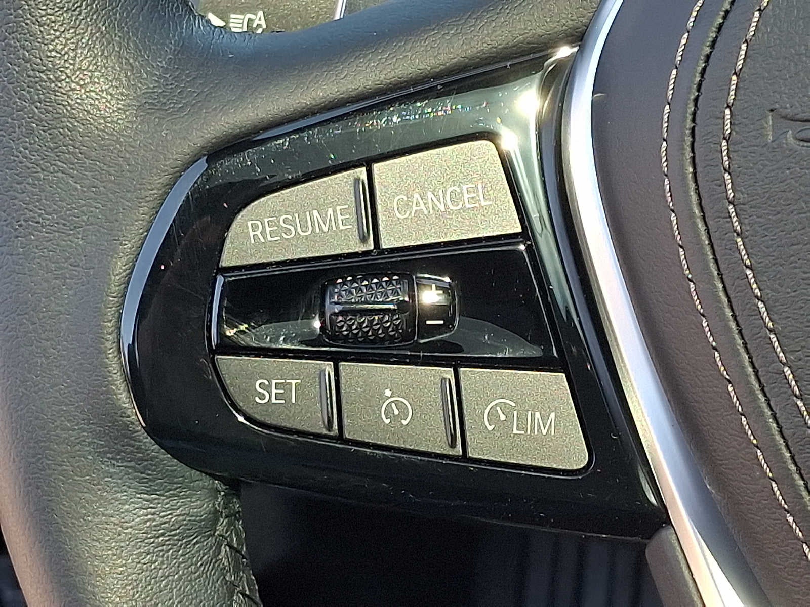 2023 BMW 5 Series 530i xDrive Sedan