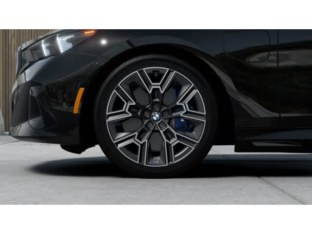 2027 BMW 5 Series 550e xDrive Sedan