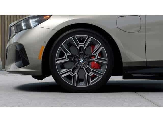2026 BMW 5 Series 550e xDrive Sedan