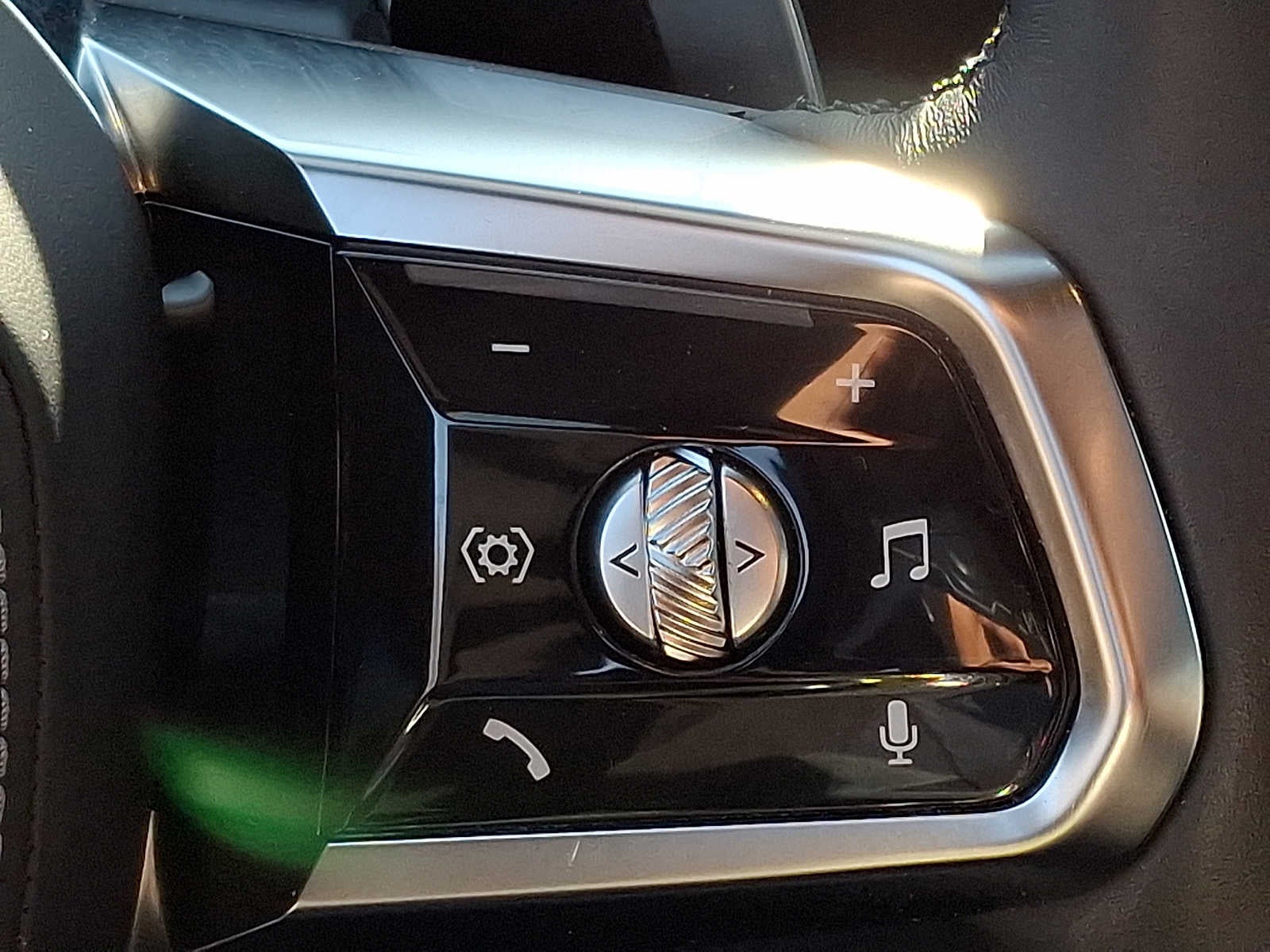 2023 BMW 7 Series 740i Sedan