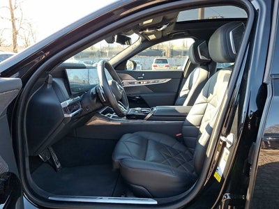 2023 BMW 7 Series 740i Sedan