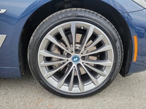 2023 BMW 530e xDrive Plug-In Hybrid