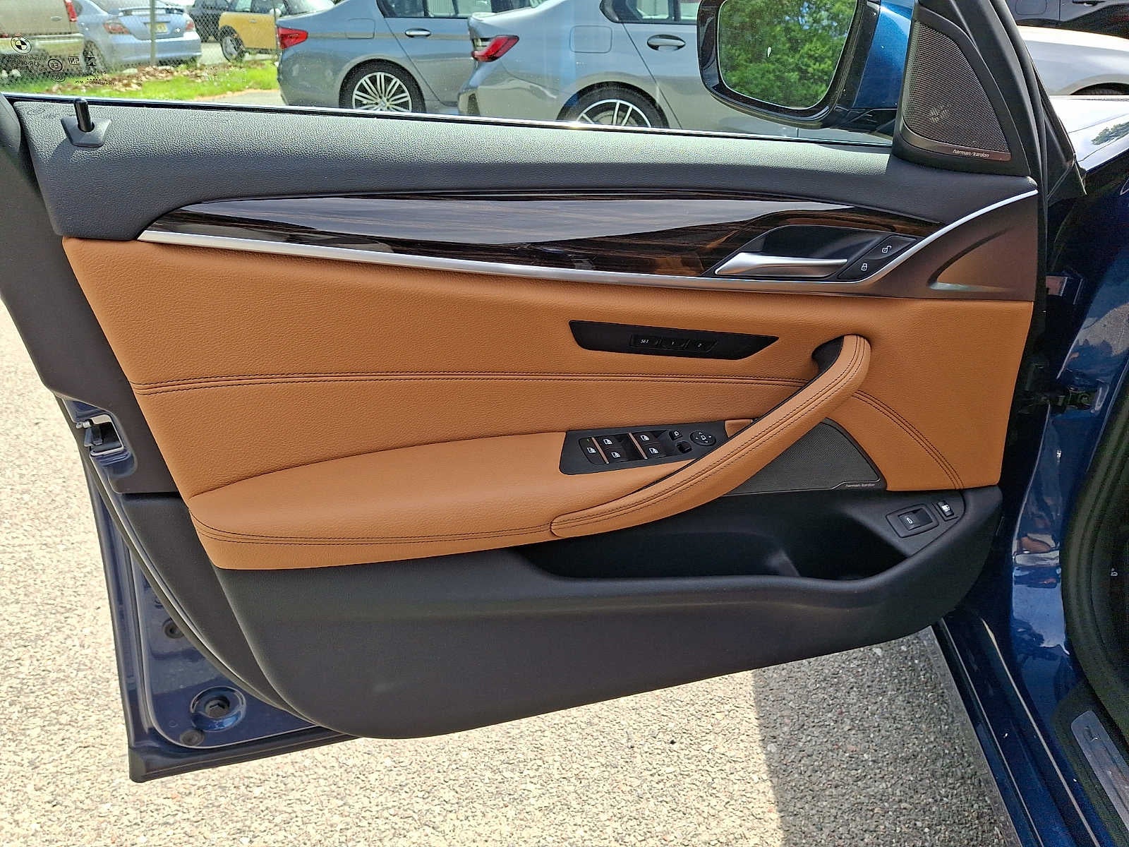 2023 BMW 5 Series 530e xDrive Plug-In Hybrid