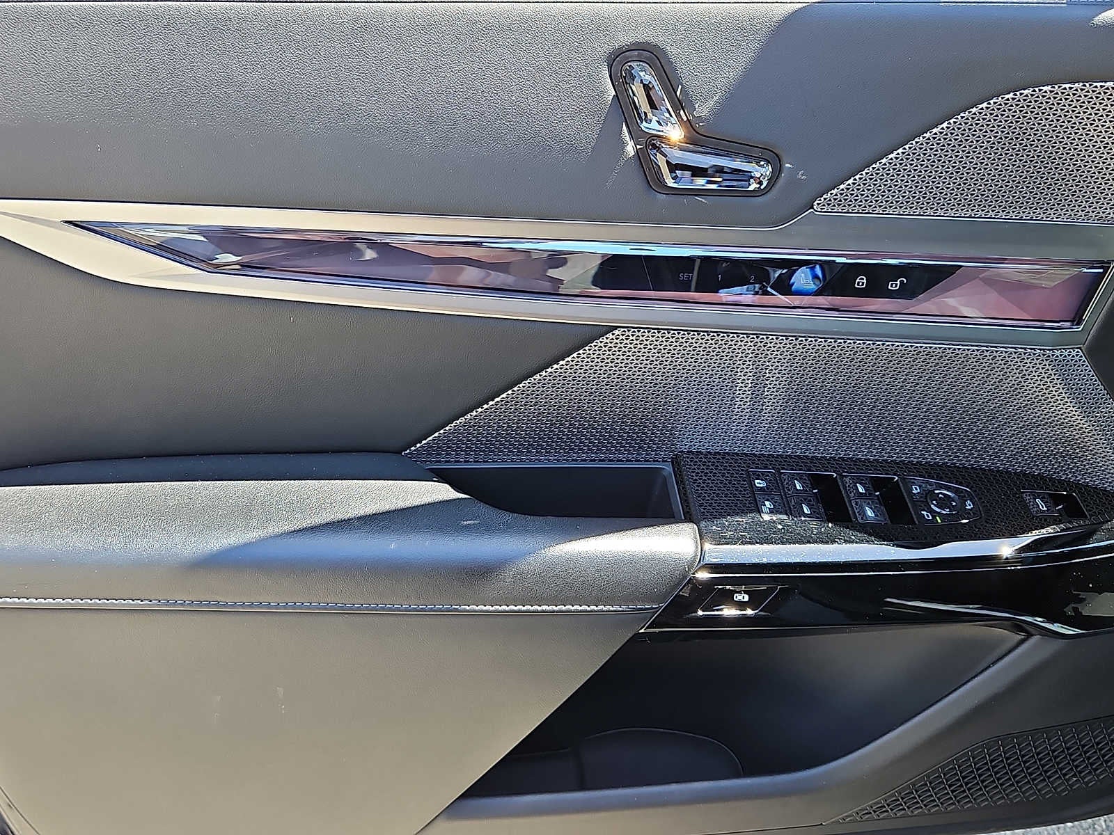 2024 BMW 7 Series 760i xDrive Sedan