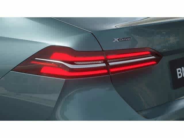2026 BMW 5 Series 530i xDrive Sedan