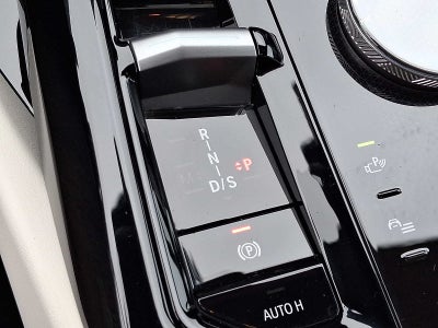 2025 BMW 5 Series 530i xDrive Sedan