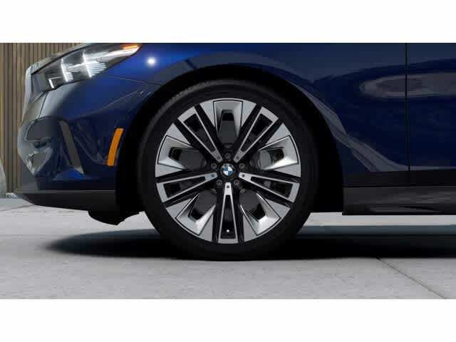 2026 BMW 5 Series 530i xDrive Sedan