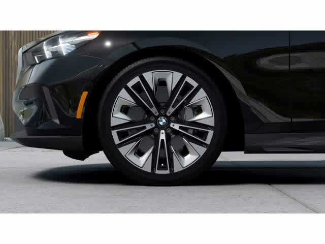 2027 BMW 5 Series 530i xDrive Sedan