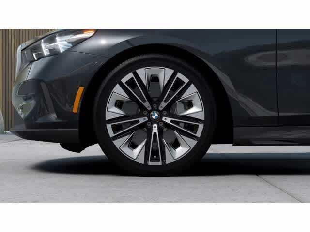 2027 BMW 5 Series 530i xDrive Sedan