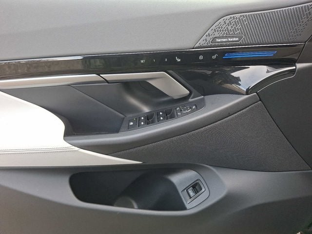 2025 BMW 5 Series 530i xDrive Sedan