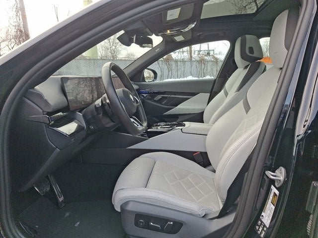 2025 BMW 5 Series 530i xDrive Sedan