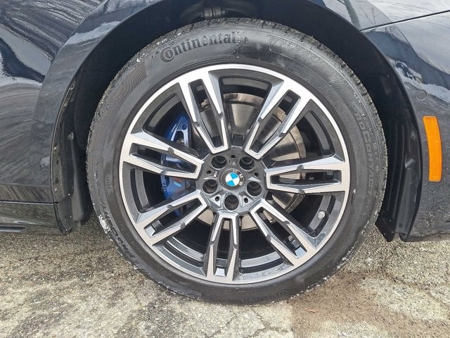 2025 BMW 5 Series 530i xDrive Sedan