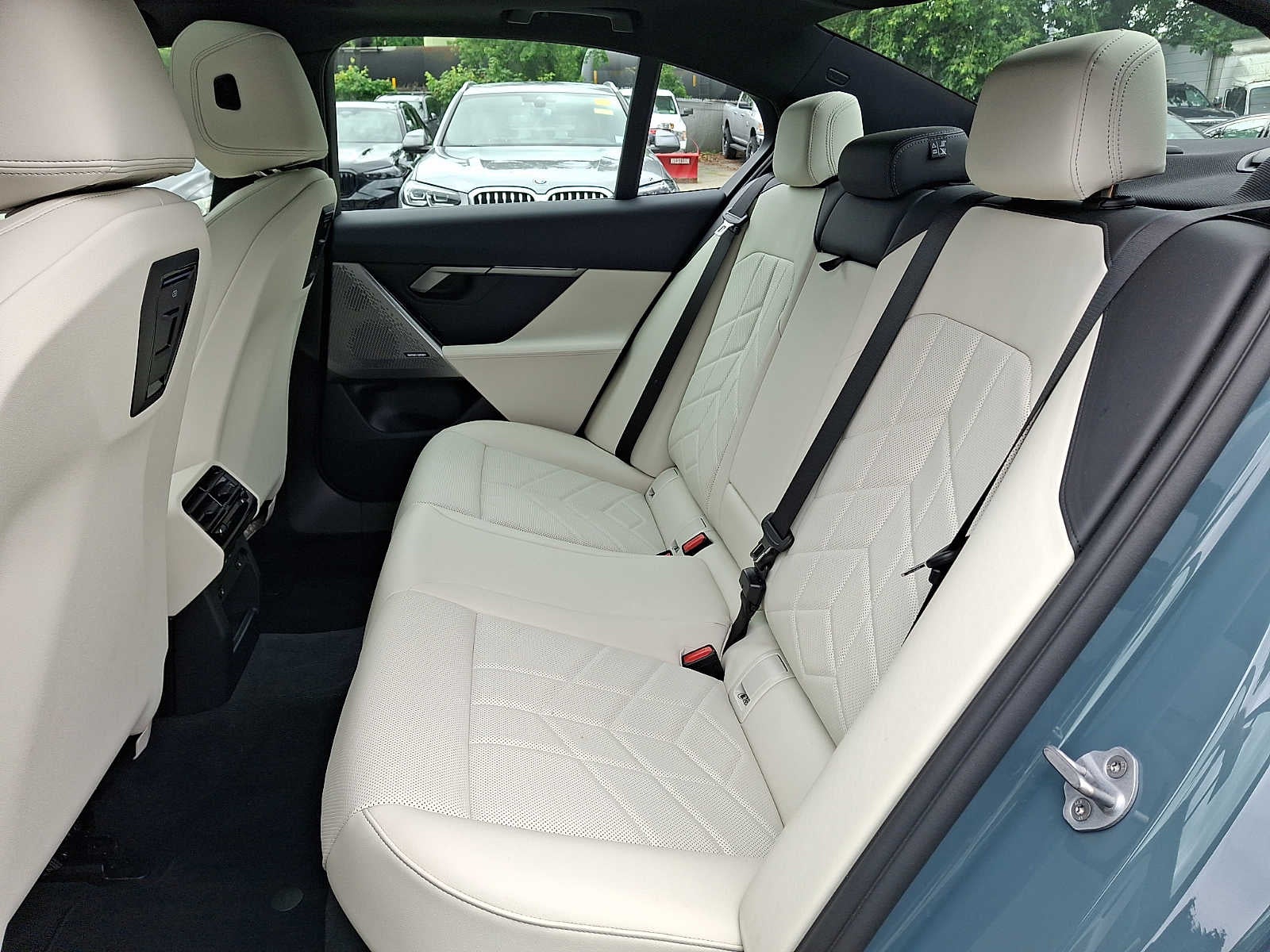 2026 BMW 5 Series 530i xDrive Sedan