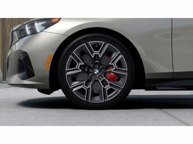 2026 BMW 5 Series 530i xDrive Sedan