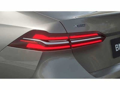 2027 BMW 5 Series 530i xDrive Sedan