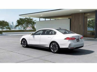 2027 BMW 5 Series 530i xDrive Sedan