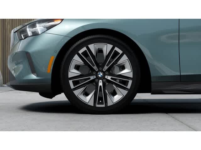 2027 BMW 5 Series 530i xDrive Sedan