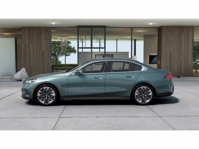 2027 BMW 5 Series 530i xDrive Sedan