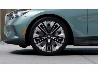 2027 BMW 5 Series 530i xDrive Sedan