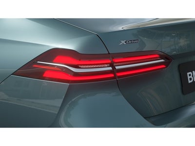 2027 BMW 5 Series 530i xDrive Sedan
