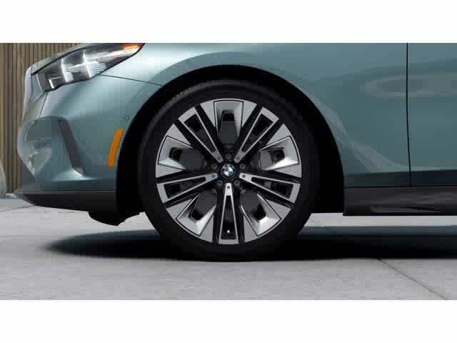 2026 BMW 5 Series 530i xDrive Sedan
