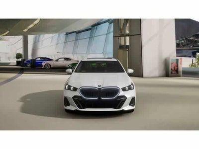 2026 BMW 5 Series 530i xDrive Sedan