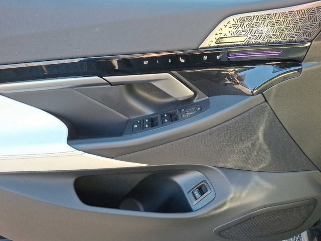 2025 BMW 5 Series 530i xDrive Sedan